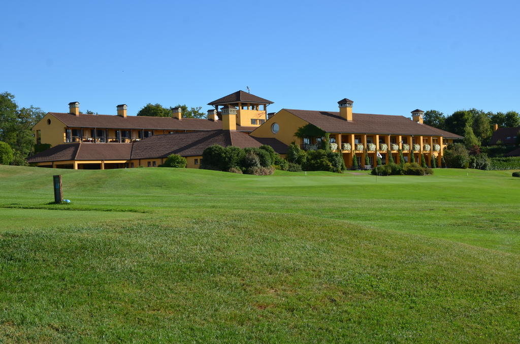 Golf Hotel Castelconturbia Agrate Conturbia Extérieur photo